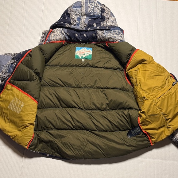 THE GREAT. OUTDOORS The Down Polar Puffer Patchwork Bandana Hooded Jacket M - Picture 9 of 16